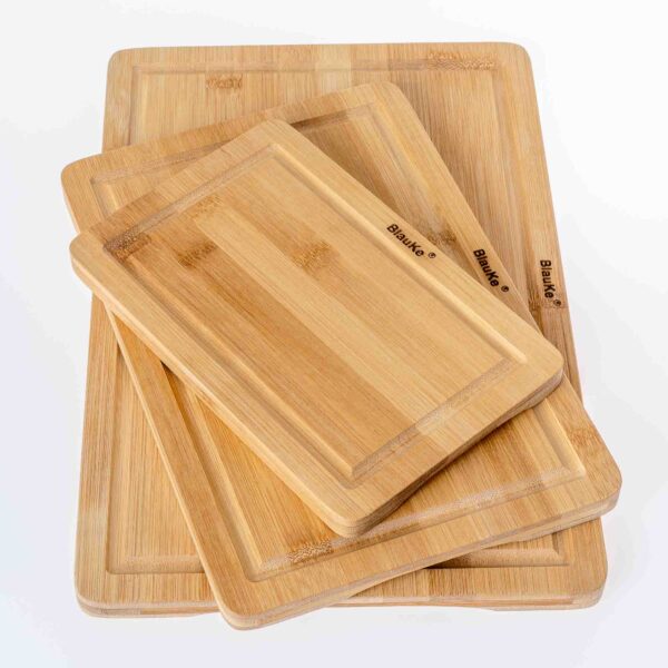 Shop Wyoming Wooden Cutting Boards for Kitchen with Juice Groove and Handles – Bamboo Chopping Boards Set of 3 – Wood Serving Trays